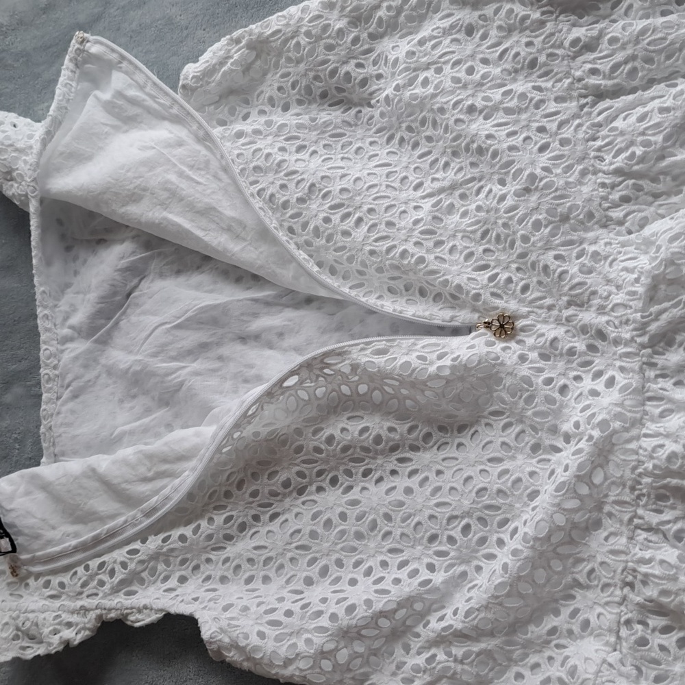 Kate Spade Embroidered Eyelet White Top Zipper Back Lined Ruffle Sz 0 - Picture 5 of 16